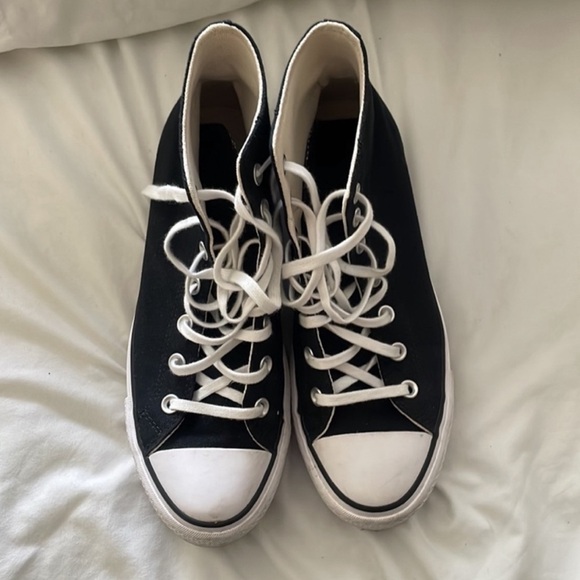 Chuck Taylor All Star Platform Canvas - Picture 2 of 3